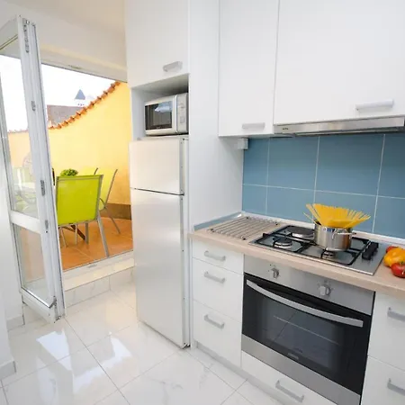 Diana * 茨里克韦尼察