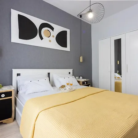 Diana Apartment *